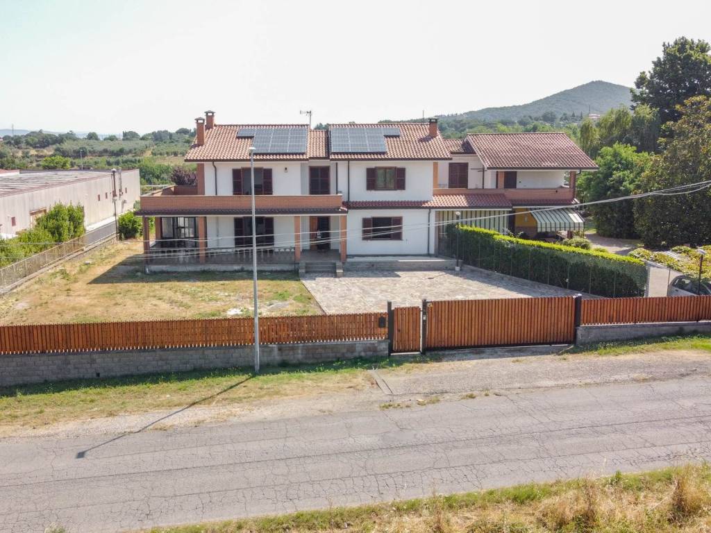 Villa a Viterbo in strada pian del cerro - Foto 4