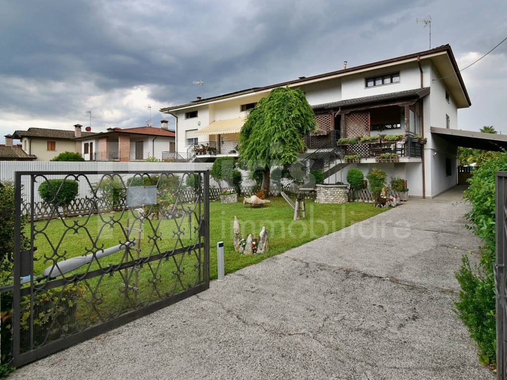 Villetta a schiera a Rivignano teor in Via Camillo Benso di Cavour, 135 - Foto 2