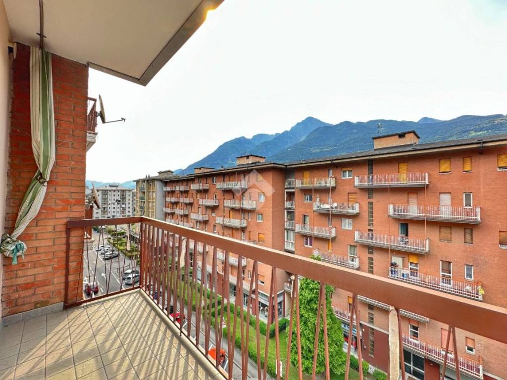 Appartamento a Aosta in Via Chambéry, 176 - Foto 2