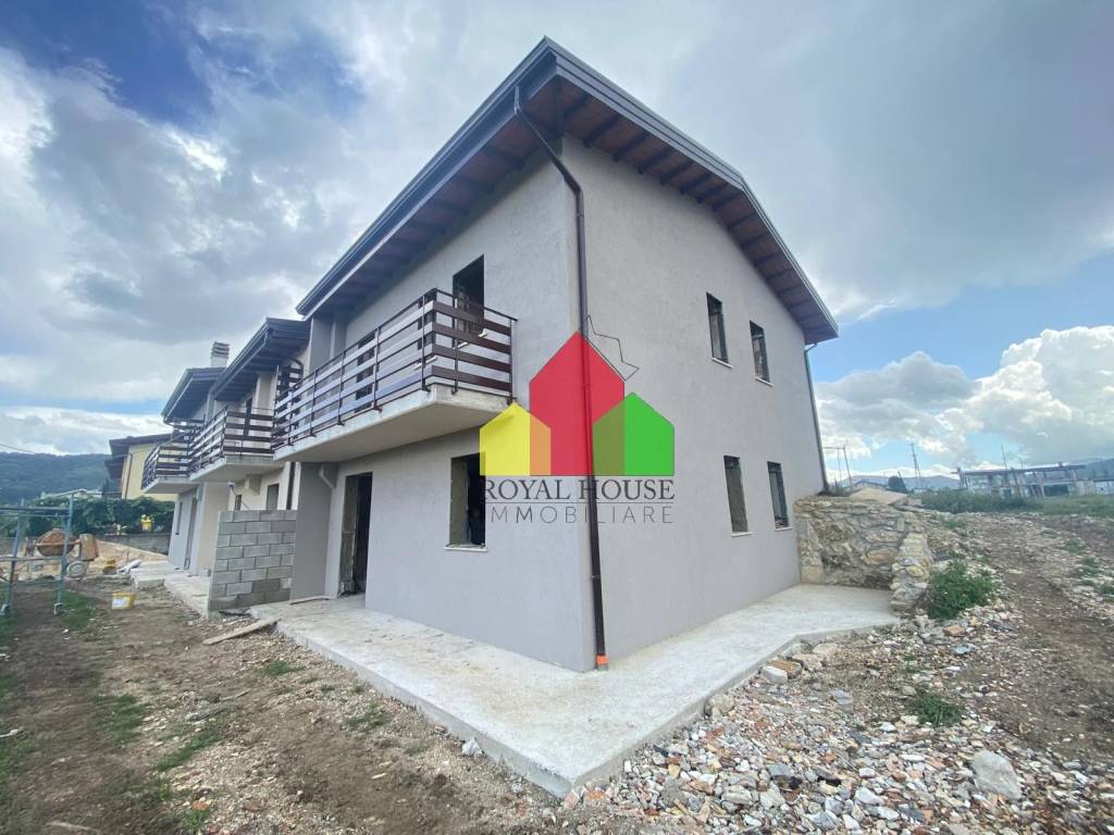 Villa a Castel di sangro in Via Piana Santa Liberata - Foto 3