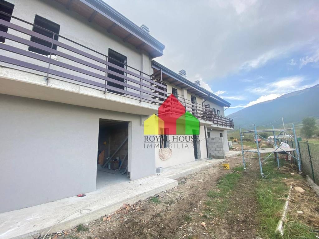 Villa a Castel di sangro in Via Piana Santa Liberata - Foto 4
