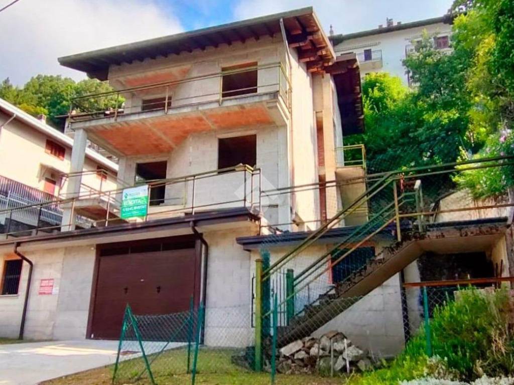 Villa a Casargo in Via sassi, 1 - Foto 3