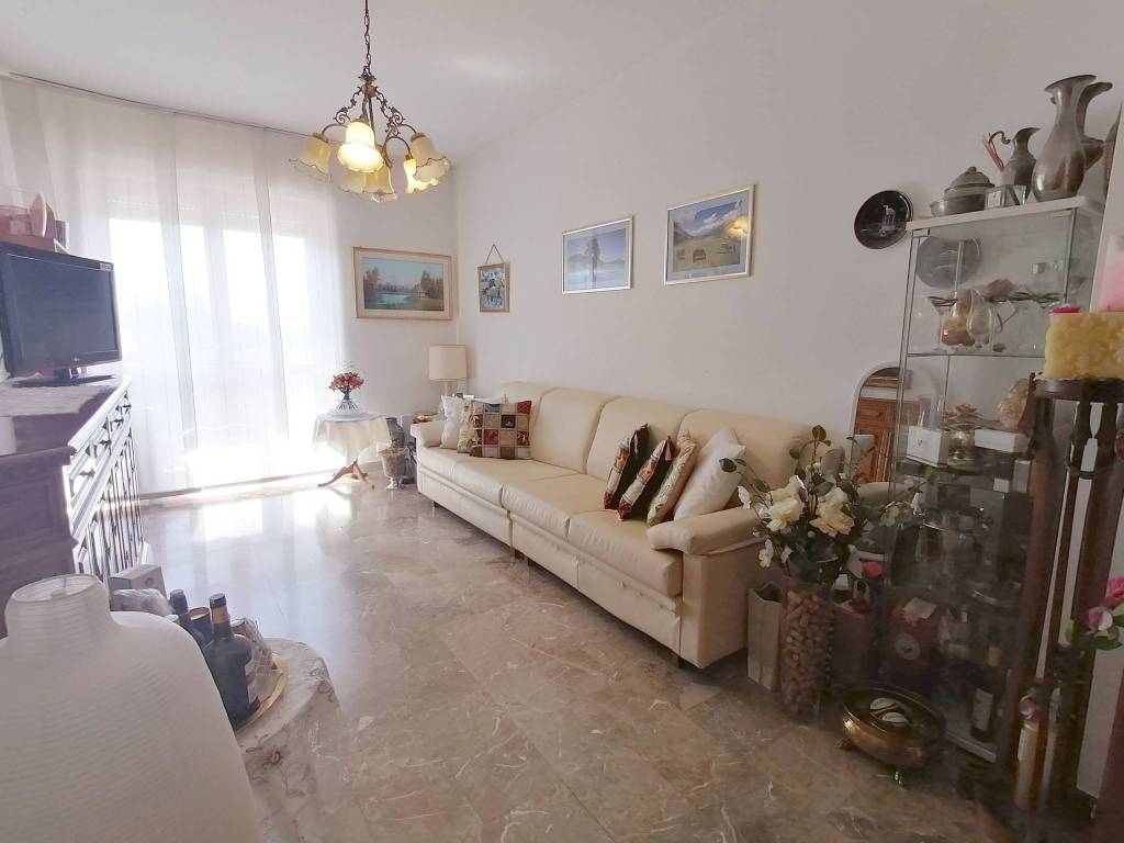 Appartamento a Lecco in Via Don Giuseppe Pozzi, 1 - Foto 2