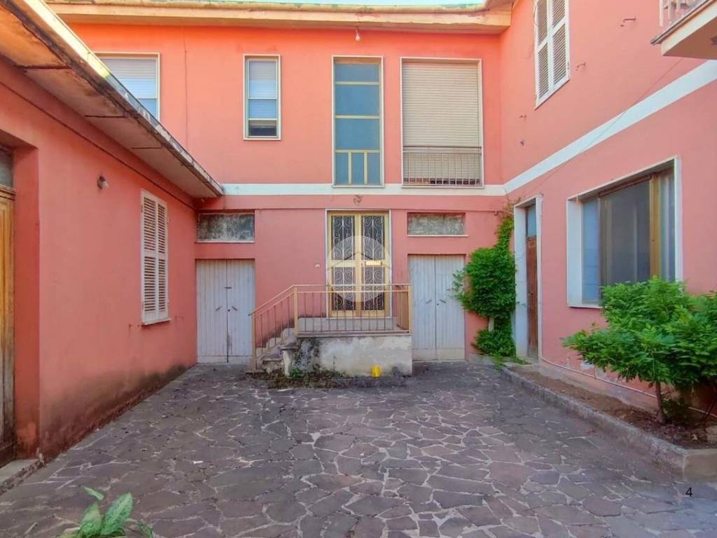 Casa indipendente a Avezzano in Via Degli Appennini, 34 - Foto 2