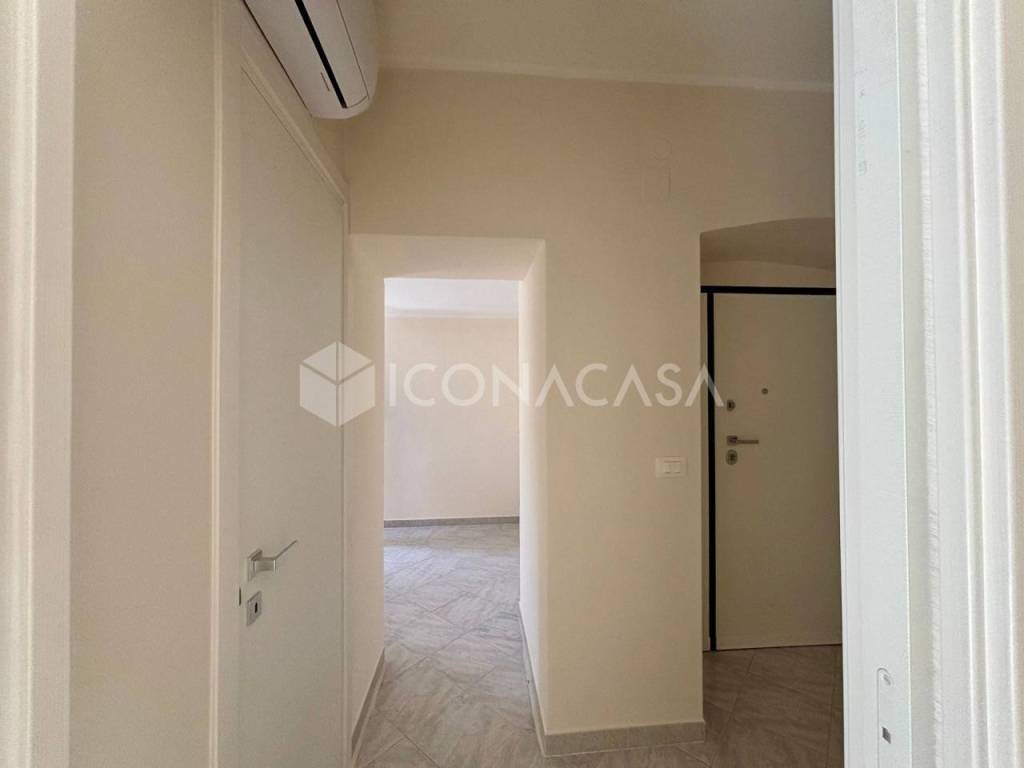 Appartamento a Bisceglie in Via Alessandro Manzoni - Foto 4