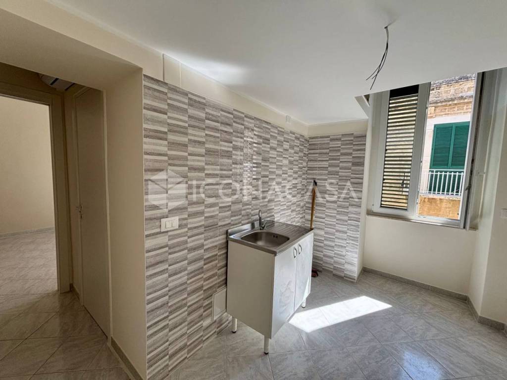 Appartamento a Bisceglie in Via Alessandro Manzoni - Foto 5