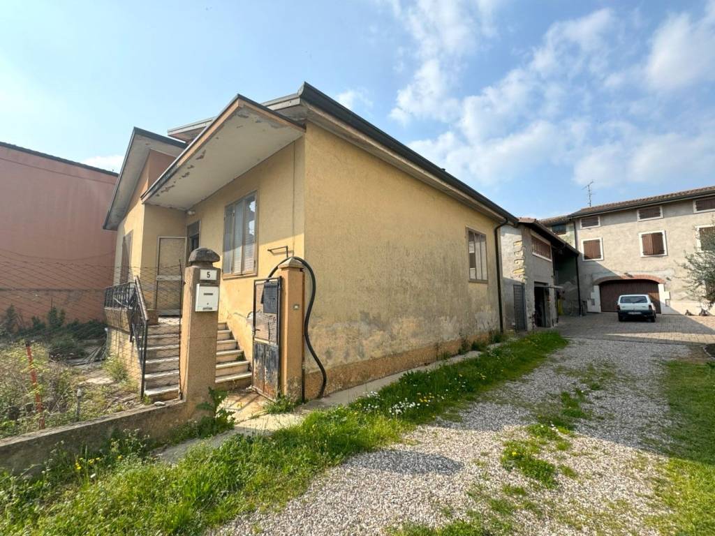 Rustico / casale a Soave in Corso Vittorio Emanuele II - Foto 2