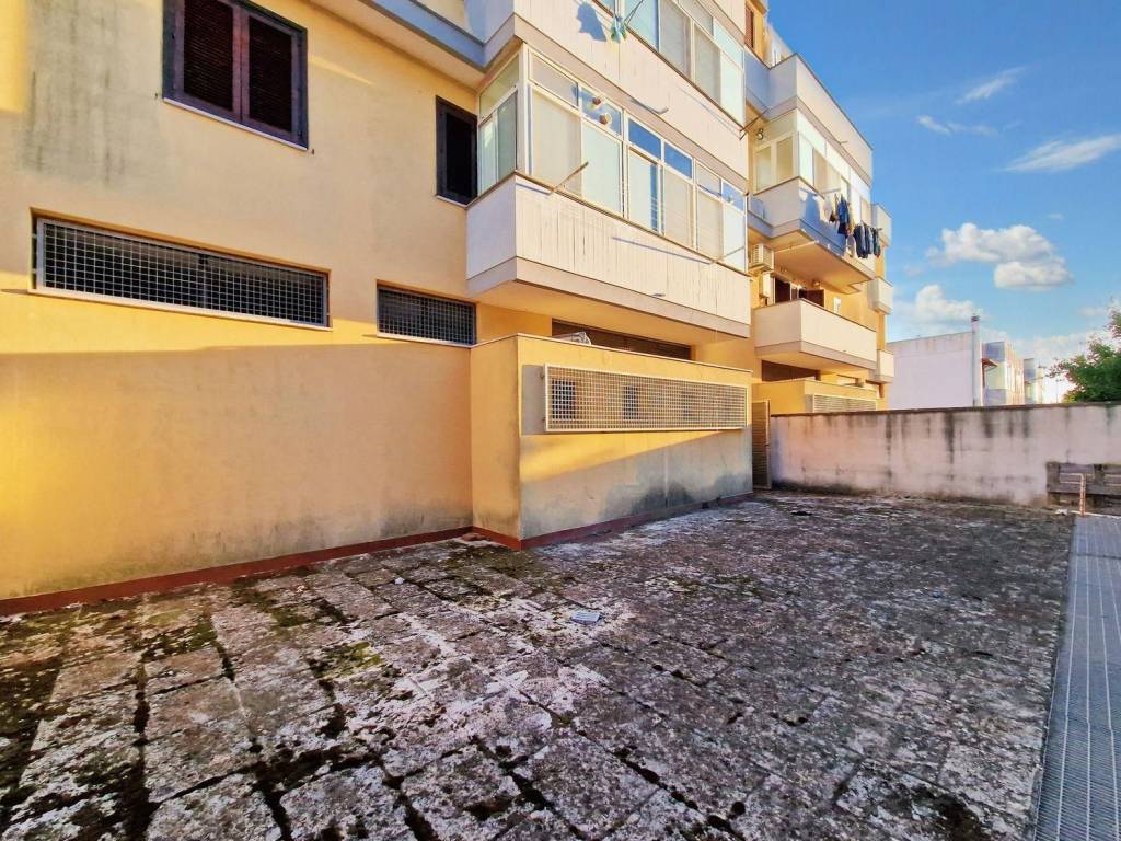 Immobile a San pietro in lama in via Martino Luigi Cairoli, N. snc - Foto 4