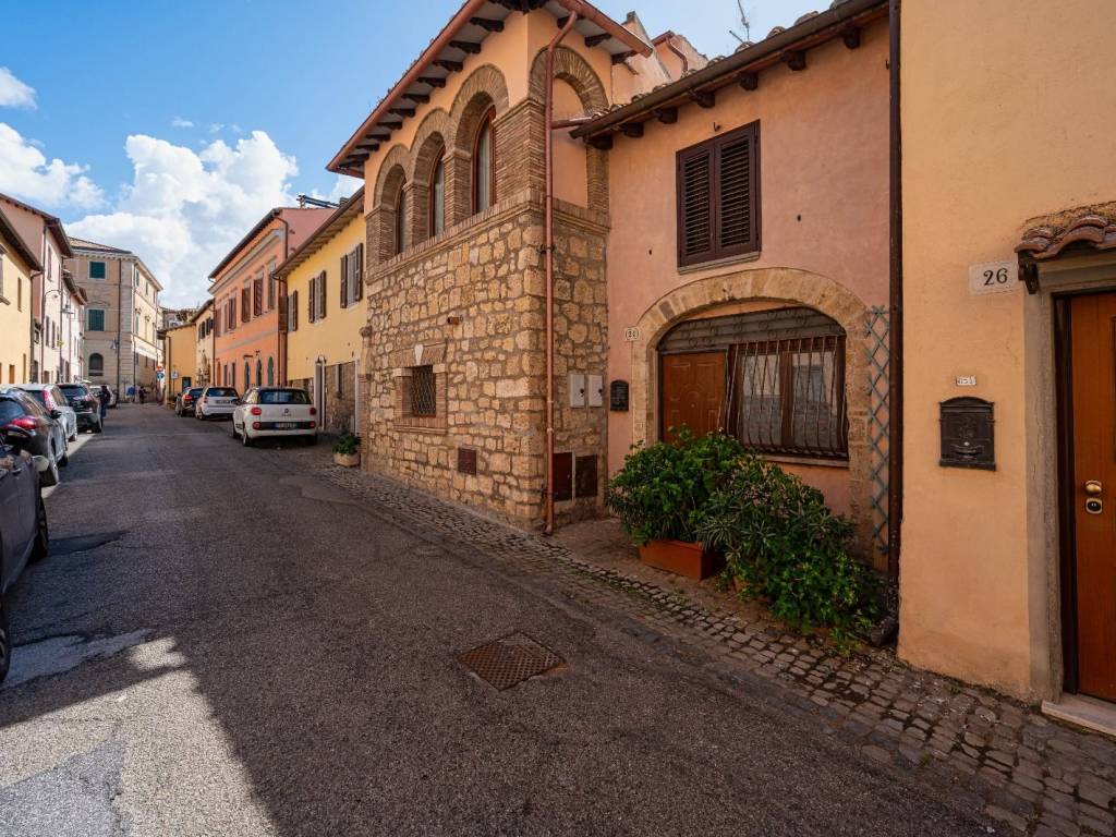 Appartamento a Tarquinia in Via Giosuè Carducci - Foto 3