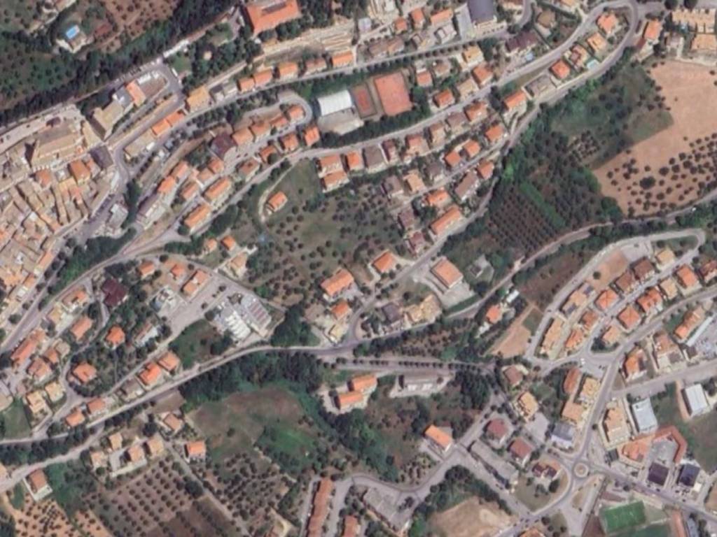 Terreno a Città sant'angelo in Via Luigi Cilli, N. 14 - Foto 2