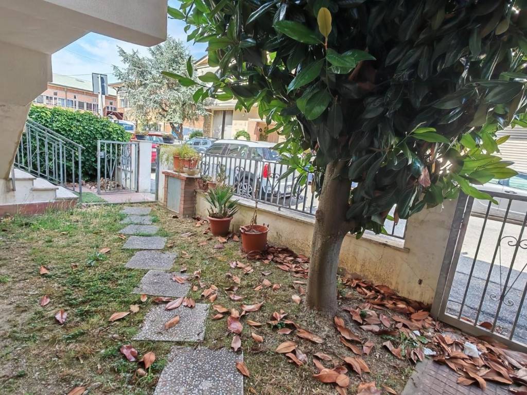 Villa a Ponsacco in Viale I Maggio, - Foto 5