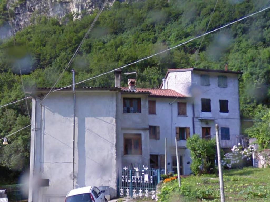 Appartamento a Valbrenta in Via Tovi, N. 5 - Foto 2