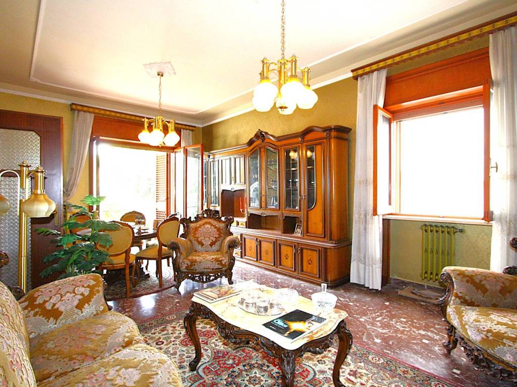 Casa indipendente a Parabita in Via Provinciale Matino - Foto 2