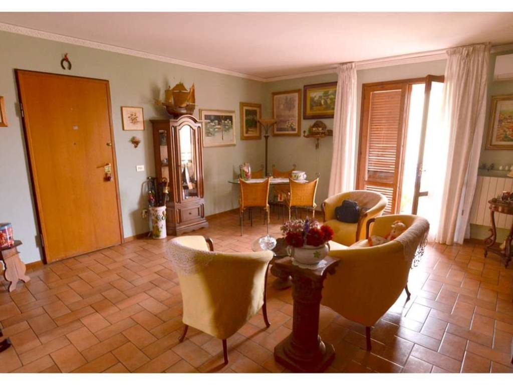 Appartamento a Monsummano terme in Via Goffredo Mameli - Foto 2