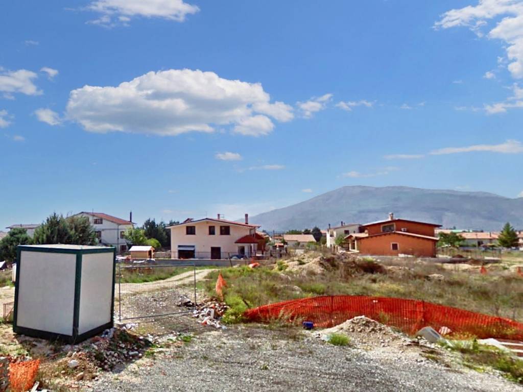 Terreno a Magliano de' marsi in Via Vicinale San Pietro, N. snc - Foto 3