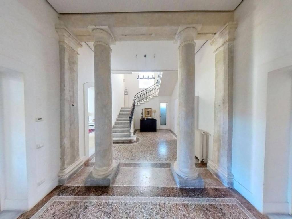 Villa a Livorno in Via Goffredo Mameli, N. 1 - Foto 2