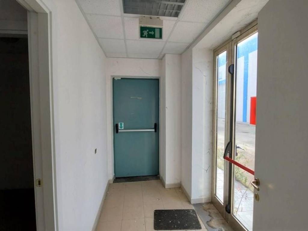Immobile a San sperate in Zona industriale Su Fraigu, N. snc - Foto 4
