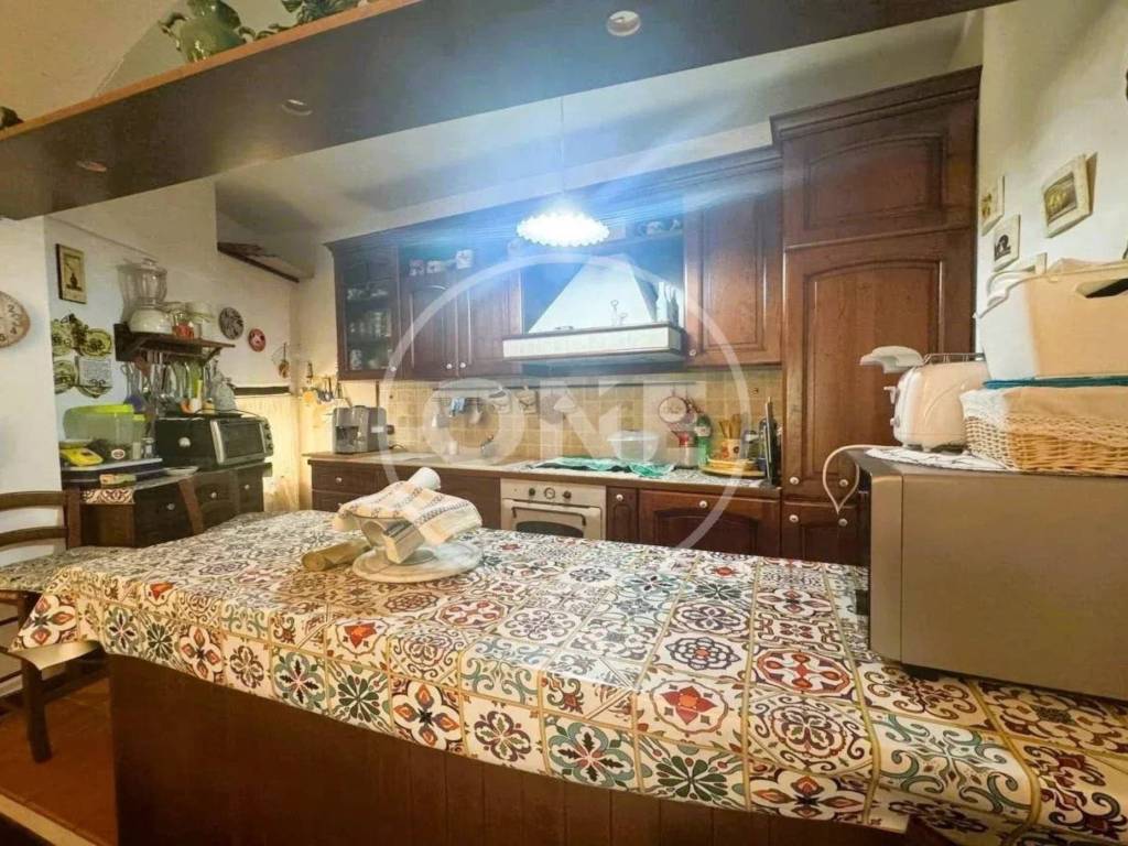 Palazzo / stabile a Trani in Via Porta Antica, 1 - Foto 5