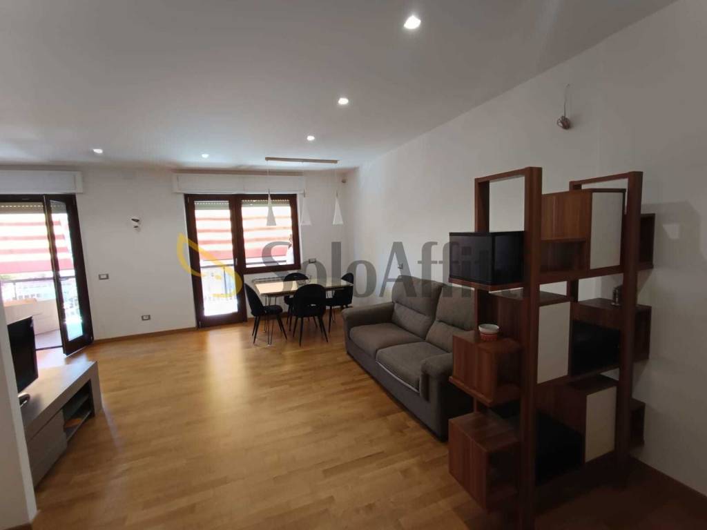 Appartamento a Ladispoli in Via Agrigento - Foto 3