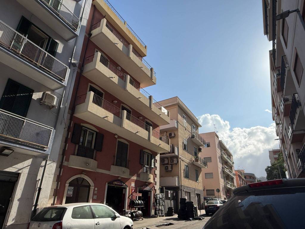 Appartamento a Messina in Via Santa Marta, 169 - Foto 2