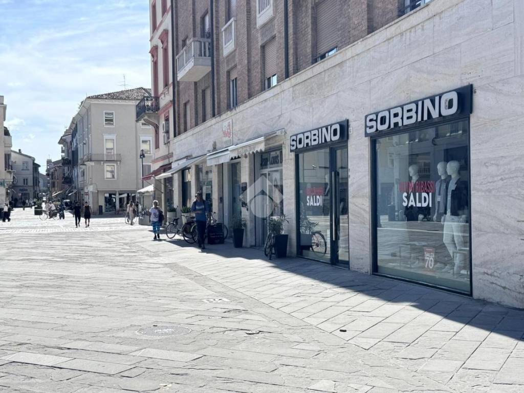 Immobile a Rimini in Via IV Novembre, 10 - Foto 2