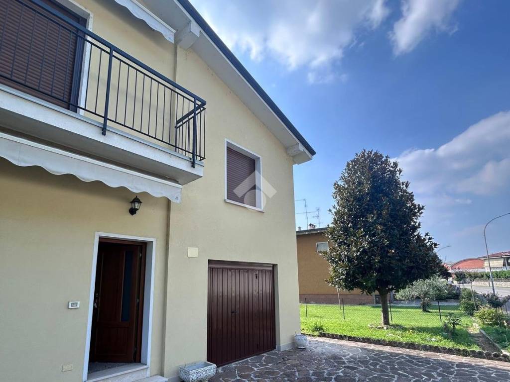 Villa a Capriano del colle in Via Ragazzi del 99 - Foto 2
