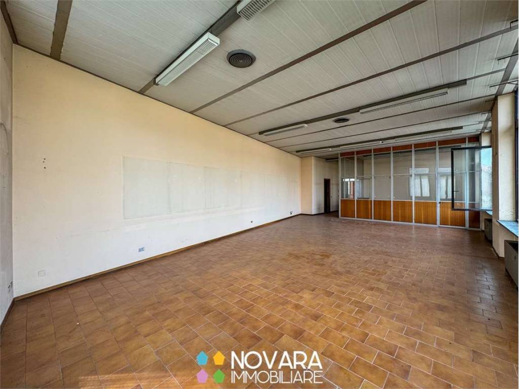 Palazzo / stabile a Galliate in Piazza San Giuseppe, 12 - Foto 2