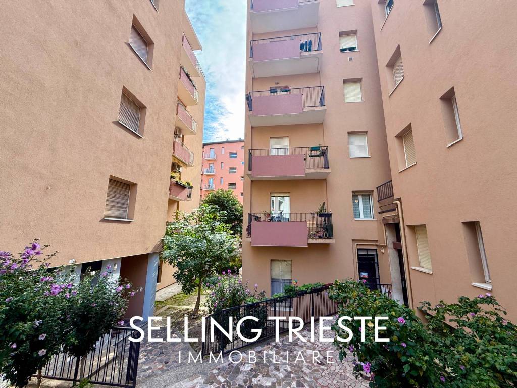 Appartamento a Trieste in Vicolo del Castagneto, 9 - Foto 2