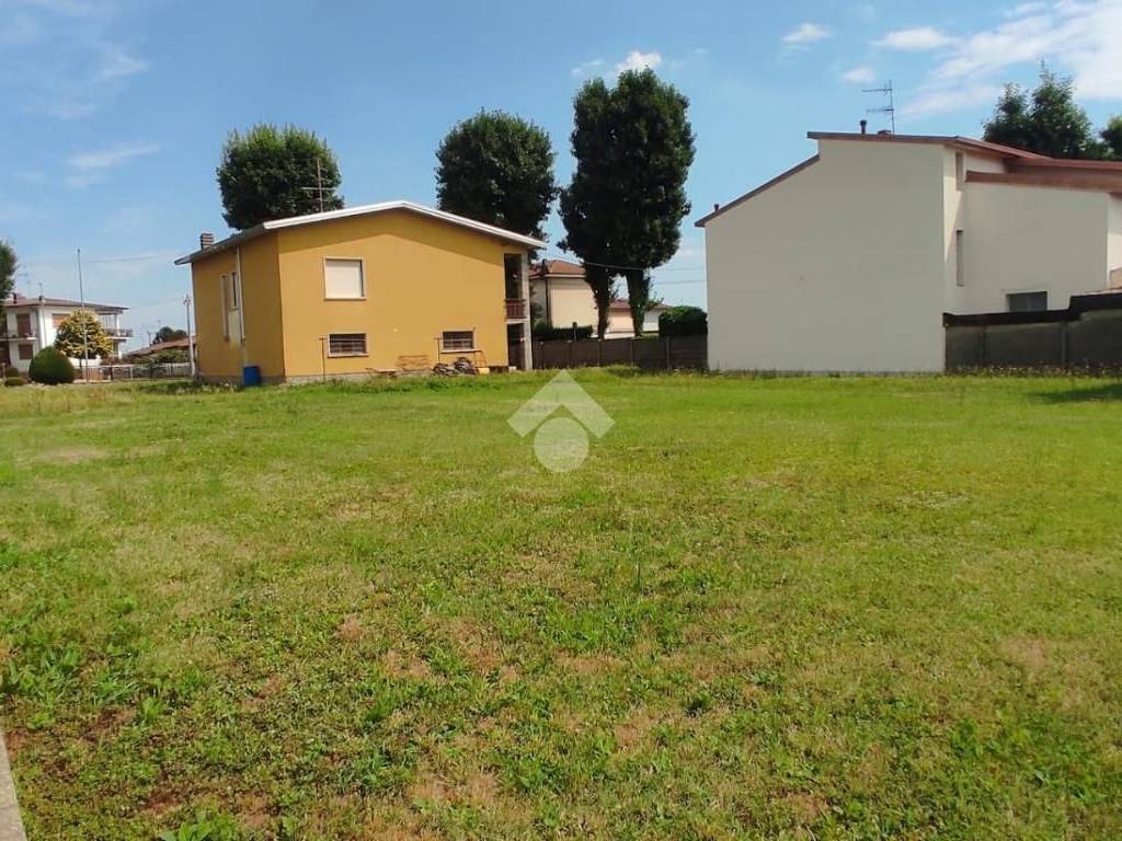 Terreno a Ferno in Via Alcide De Gasperi, 38 - Foto 2