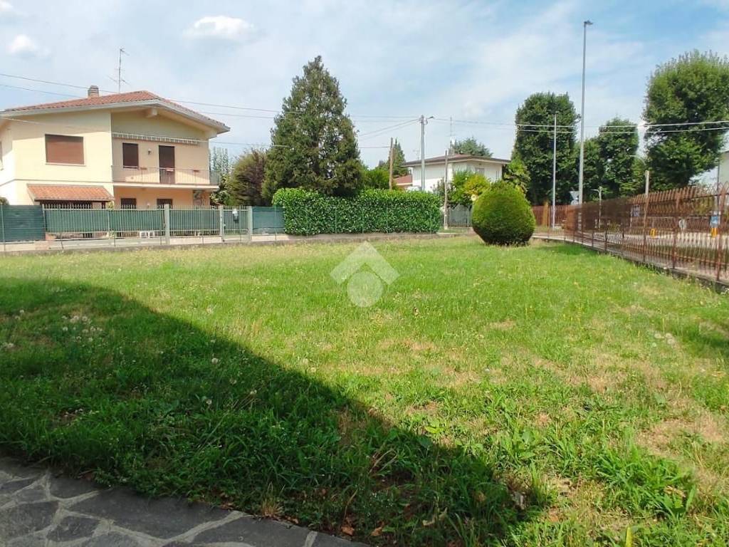 Terreno a Ferno in Via Alcide De Gasperi, 38 - Foto 4