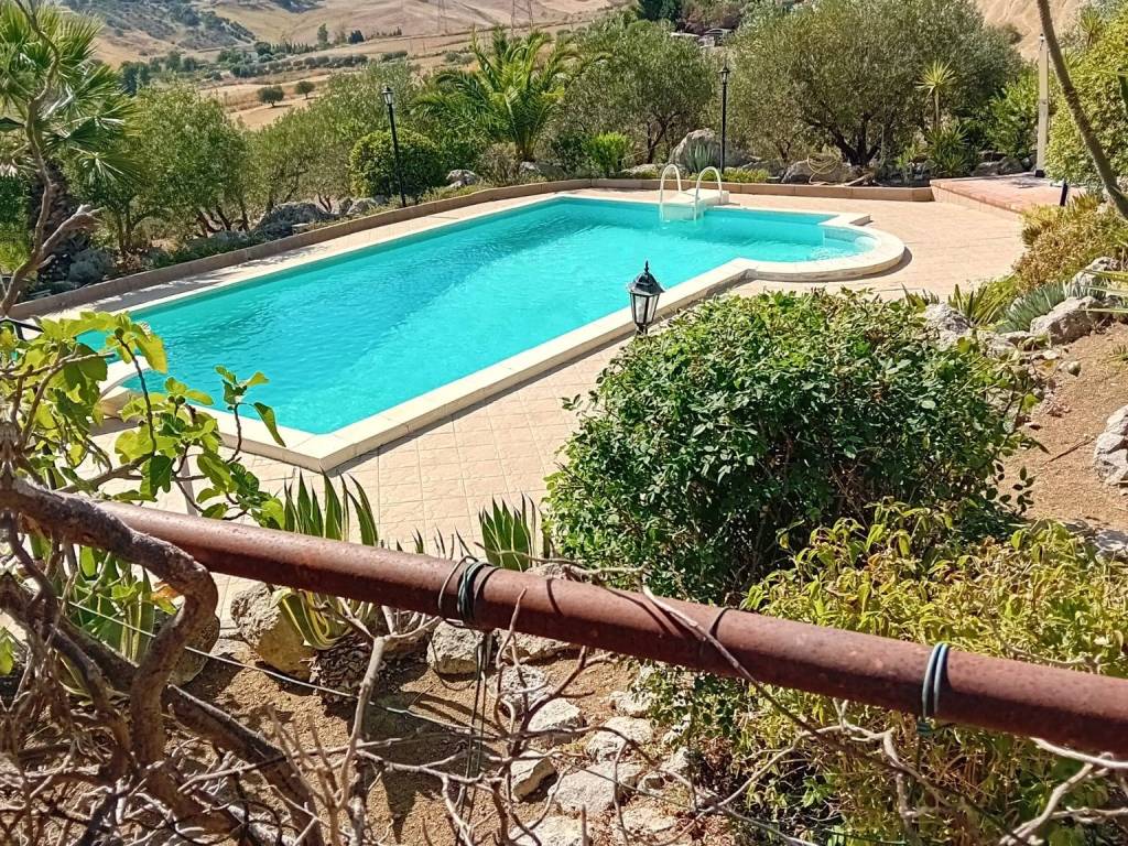 Villa a Caltanissetta in Via Gibil Gabib - Foto 2