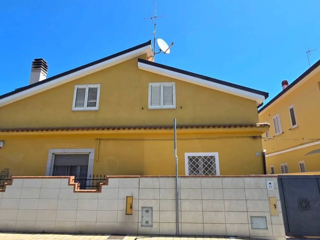 Villa a Montesilvano in VIA LAZIO 1 - Foto 2