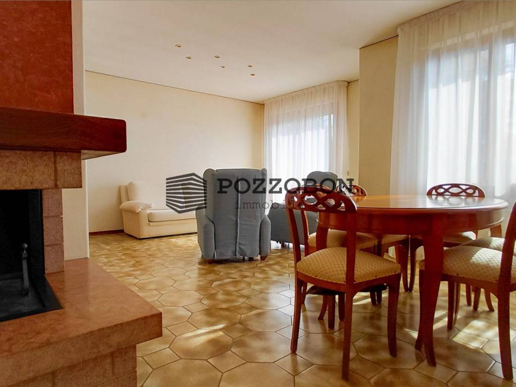 Appartamento a Montebelluna in Via Risorgimento, 42 - Foto 4