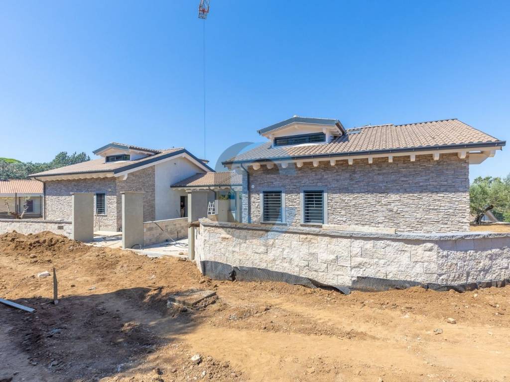 Villa a Monte porzio catone in Via Frascati Colonna, 32 - Foto 2