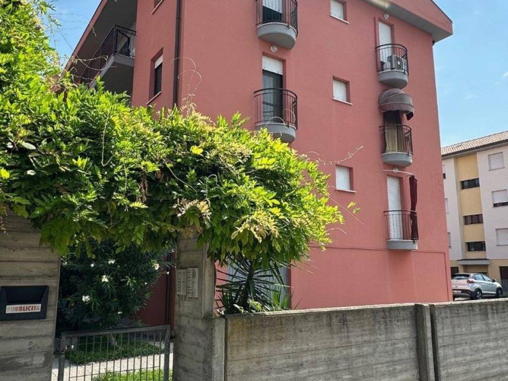 Appartamento a Ferrara in Via Matilde Serao - Foto 2