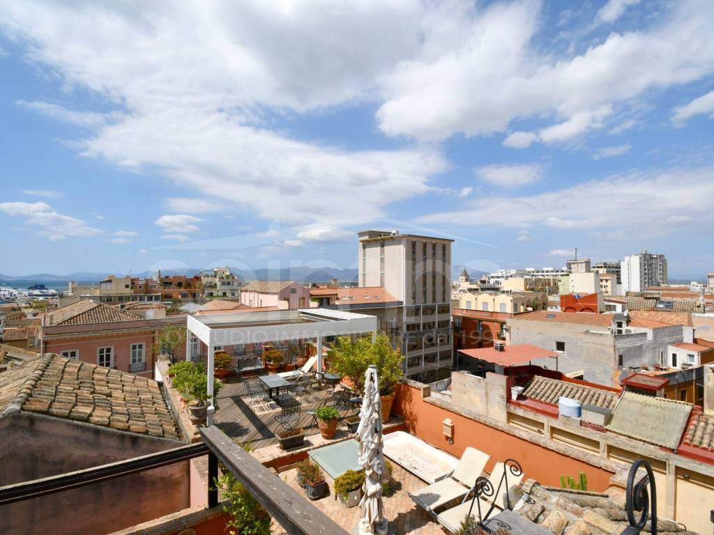 Attico / mansarda a Cagliari in Corso Vittorio Emanuele Ii, 47 - Foto 2