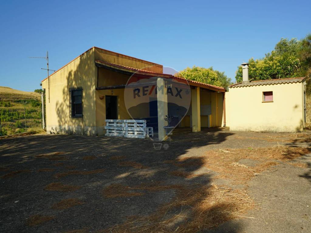 Rustico / casale a Enna in Strada vicinale Risicallà Vallata lunga - Foto 2