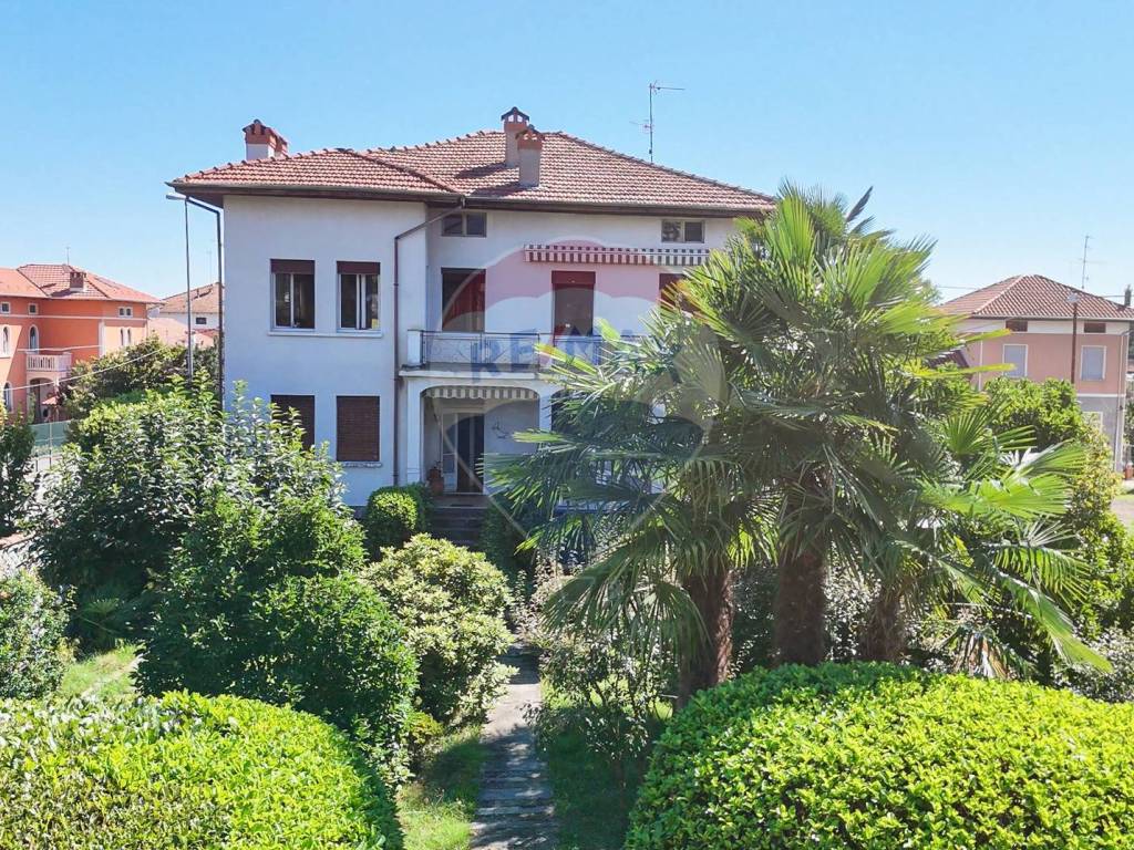 Villa a Vigliano biellese in Via Umberto, 30 - Foto 2