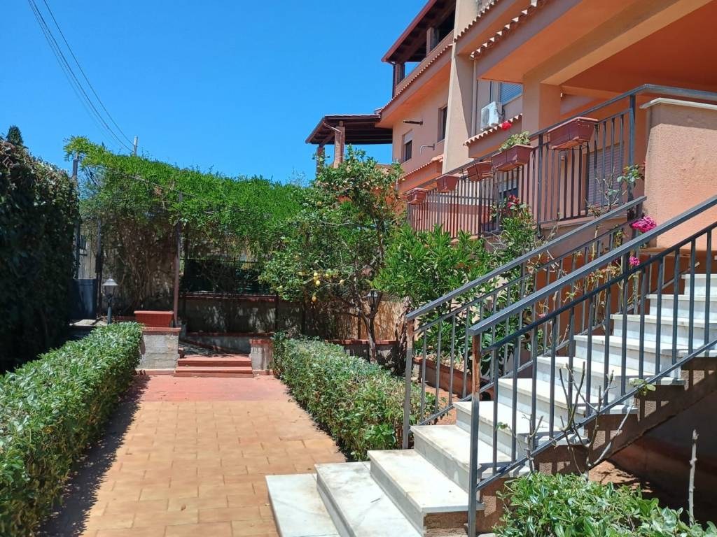 Villa a Carini in Via Nocciolo, 5 - Foto 3