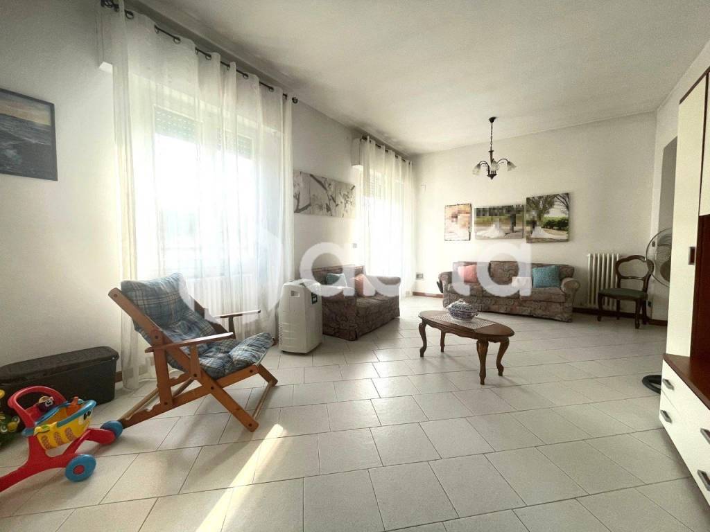 Appartamento a Montevarchi in Viale Luigi Cadorna - Foto 2