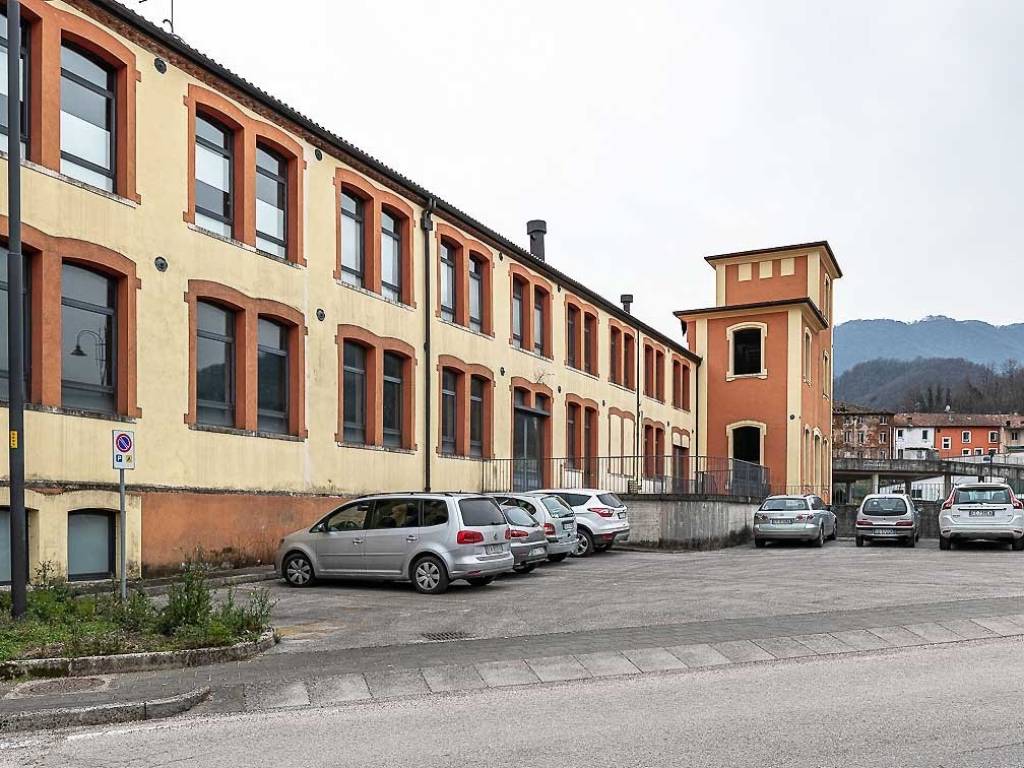 Immobile a Torrebelvicino in VIALE DELL'INDUSTRIA, 13 - Foto 4