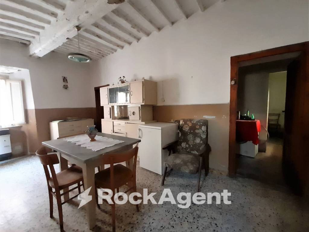 Appartamento a Acquapendente in Via Rugarella, 36 - Foto 2