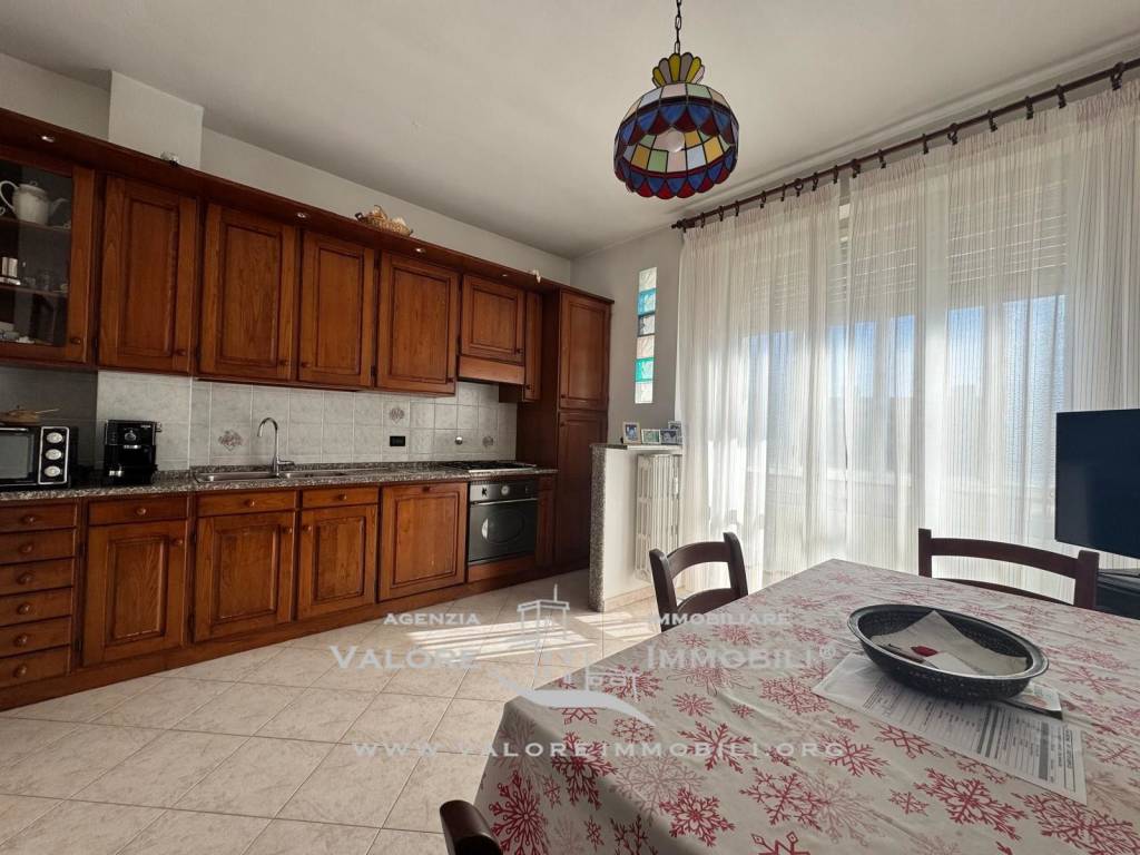 Appartamento a Livorno in Via dell'Alloro, 26 - Foto 3