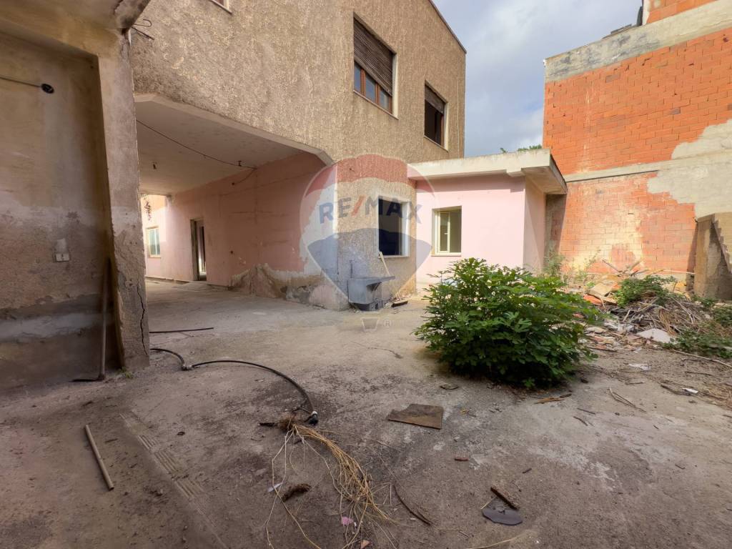 Casa indipendente a Capoterra in via manzoni, 14 - Foto 4
