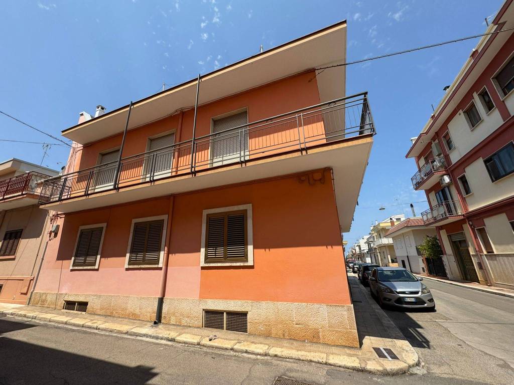 Casa indipendente a Turi in Via Pietro Pedone, 7 - Foto 2