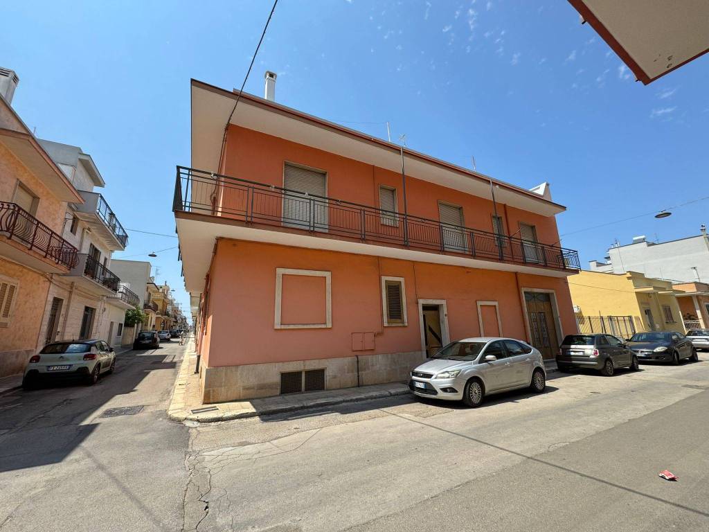 Casa indipendente a Turi in Via Pietro Pedone, 7 - Foto 4