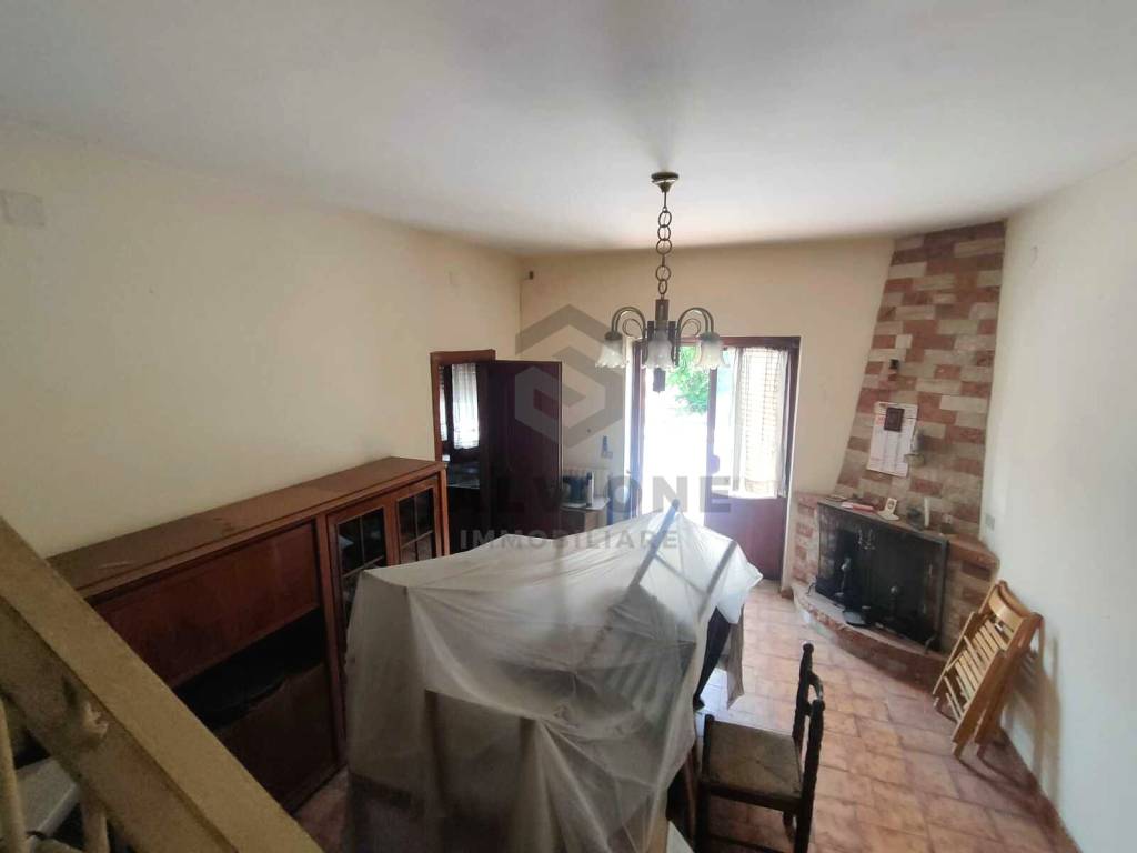 Casa indipendente a Amorosi in Piazza Umberto I, 22 - Foto 4