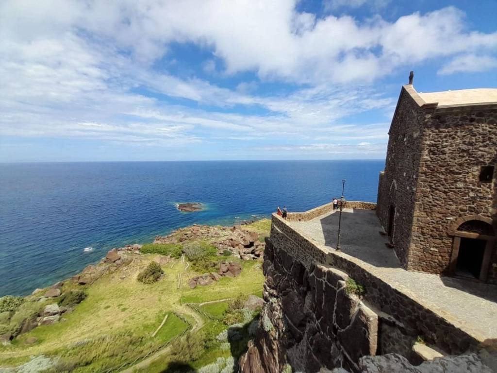 Casa indipendente a Castelsardo in Via Michele Giua - Foto 2