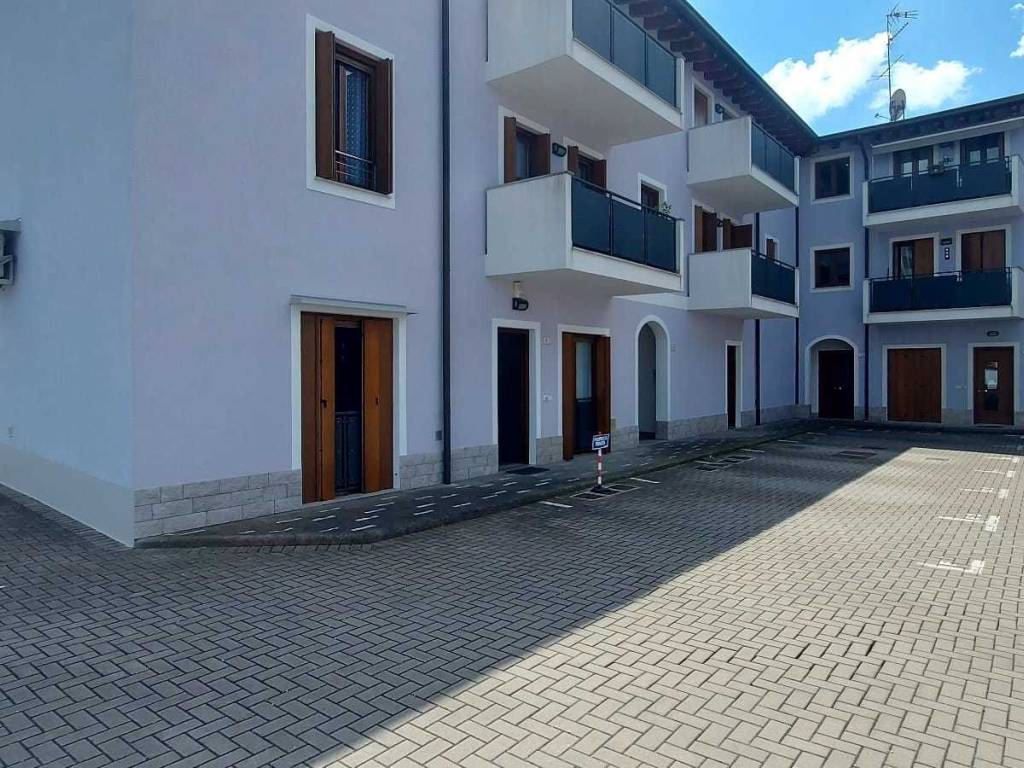 Appartamento a Rivignano teor in Via Giuseppe Mazzini, 7 - Foto 2