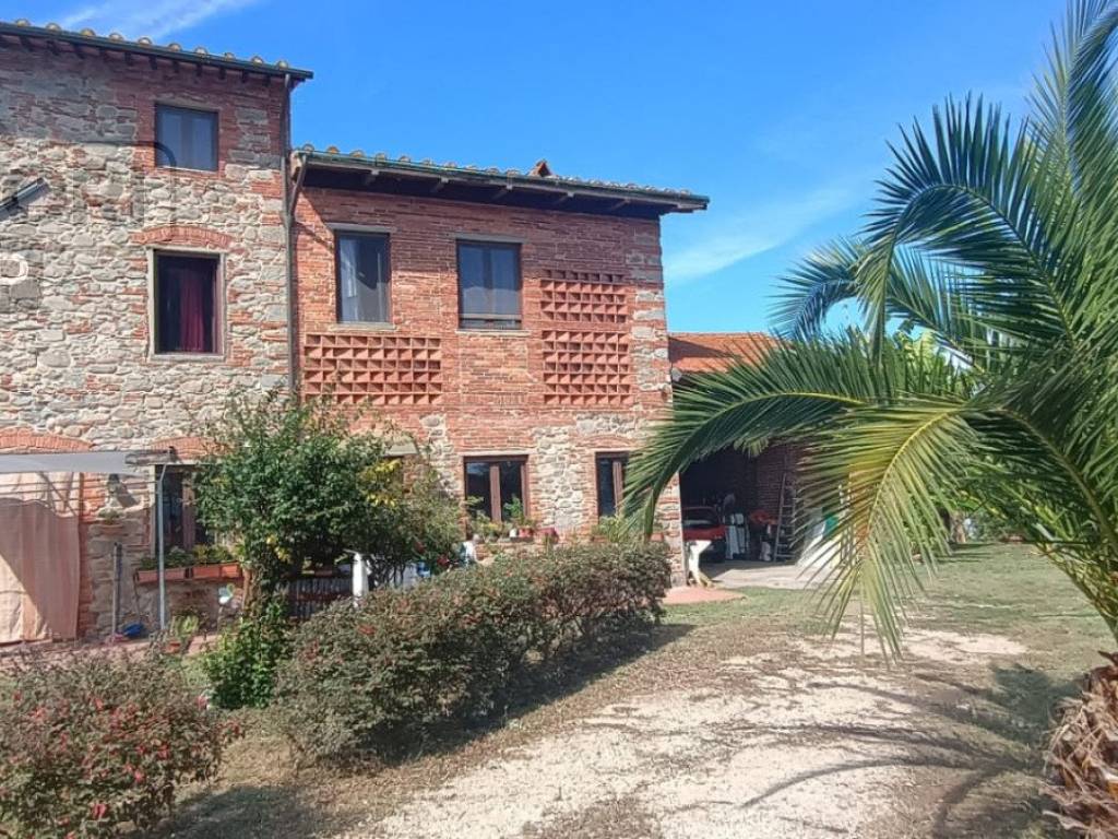 Villa a Porcari in Via Boccaione - Foto 2